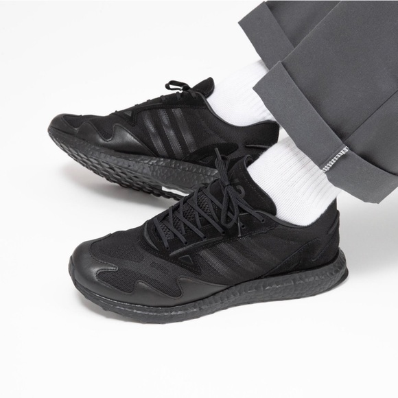 RARE 2019 Adidas Y-3 Rhisu Run Triple Black Sneakers - Picture 1 of 10